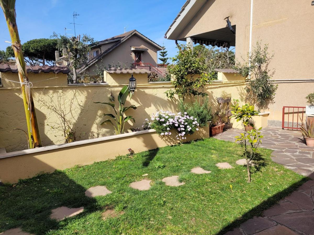 Villa Rimini - Seaview & Roman Holidays Apartments - Garden&Beach 300Mt Анцио Экстерьер фото